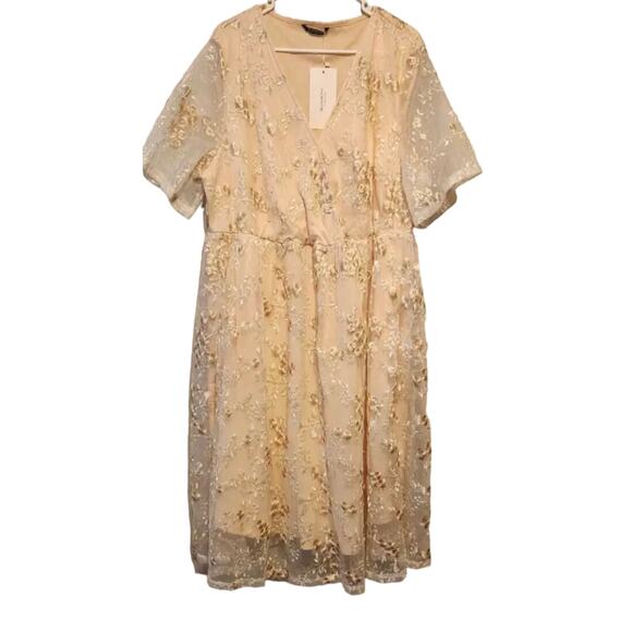 2/$25
 Size 10 Medium BloomChic Lace Embroidered Mesh Dress with Pockets Lined - Picture 5 of 10
